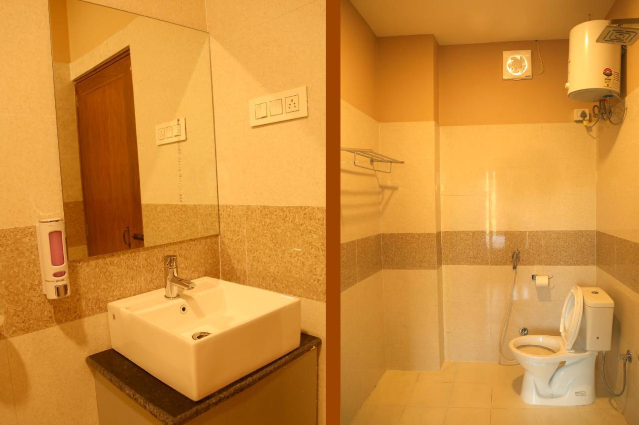 Tusker Tea County Hotel Chālsa Екстериор снимка
